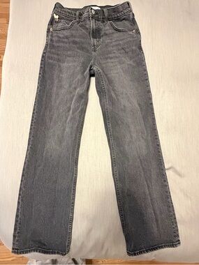Abercrombie & Fitch High Rise 90’s Relaxed Jeans 26 Short, Black W/ White Heart